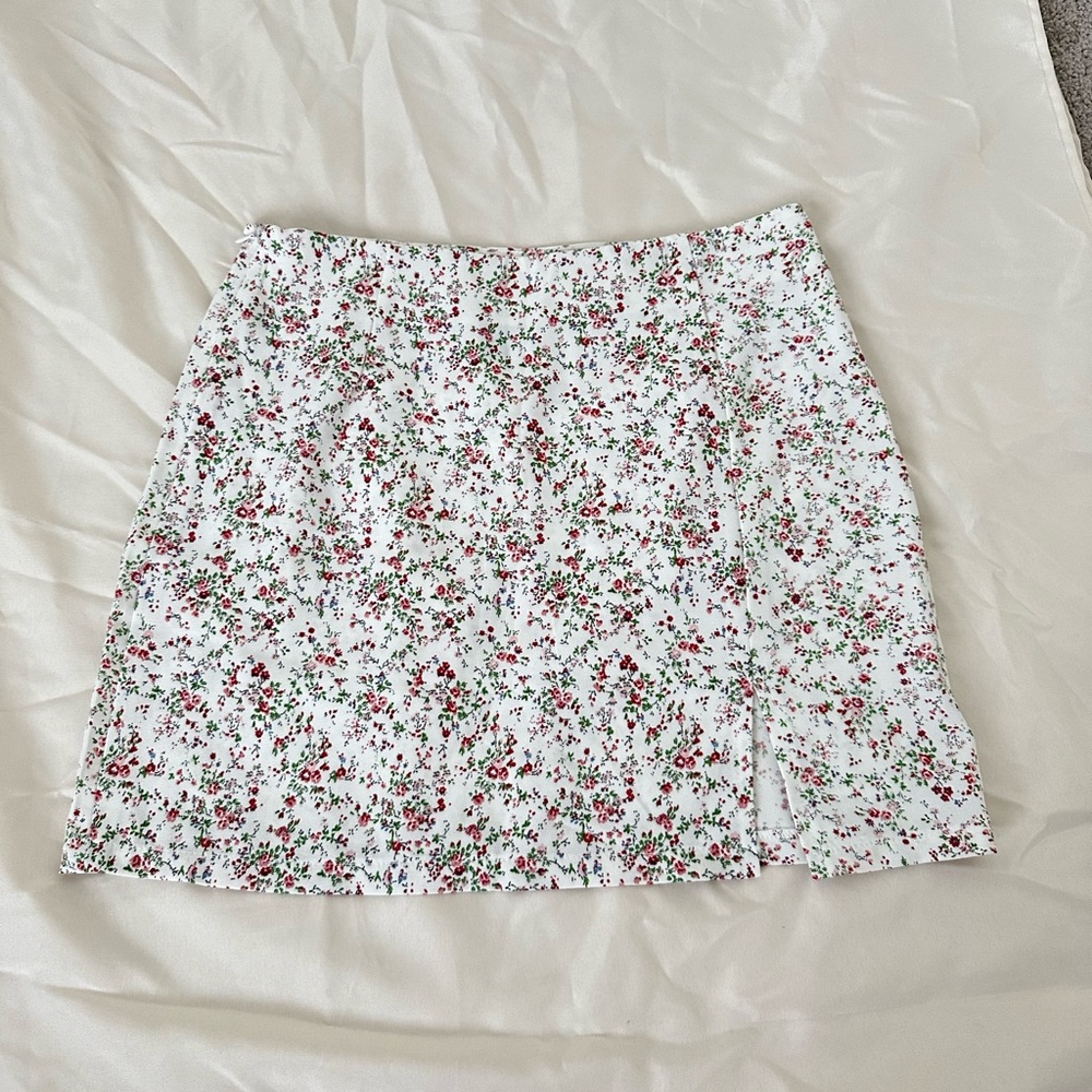 SHEIN Floral mini skirt 💐